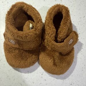 UGG Tan Kids Slippers